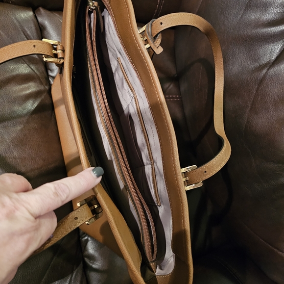 Michael Kors Shoulder Bag - Picture 7 of 7